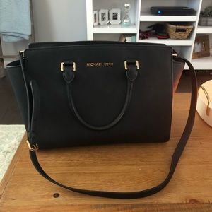 Michael Kors black leather purse